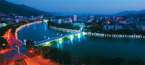 鼠鼠头盔多少钱（儿童老鼠头套制作）